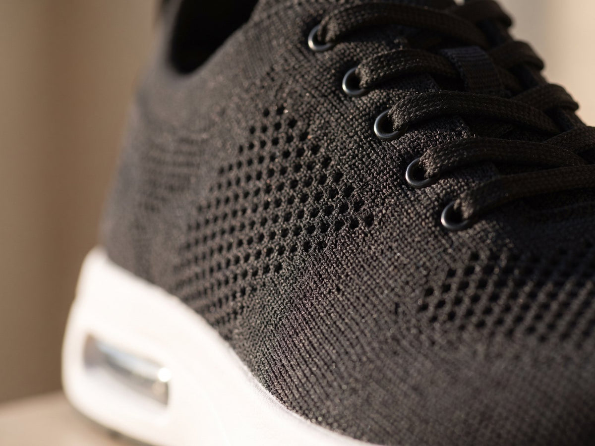Again Shift: the knit upper, close up